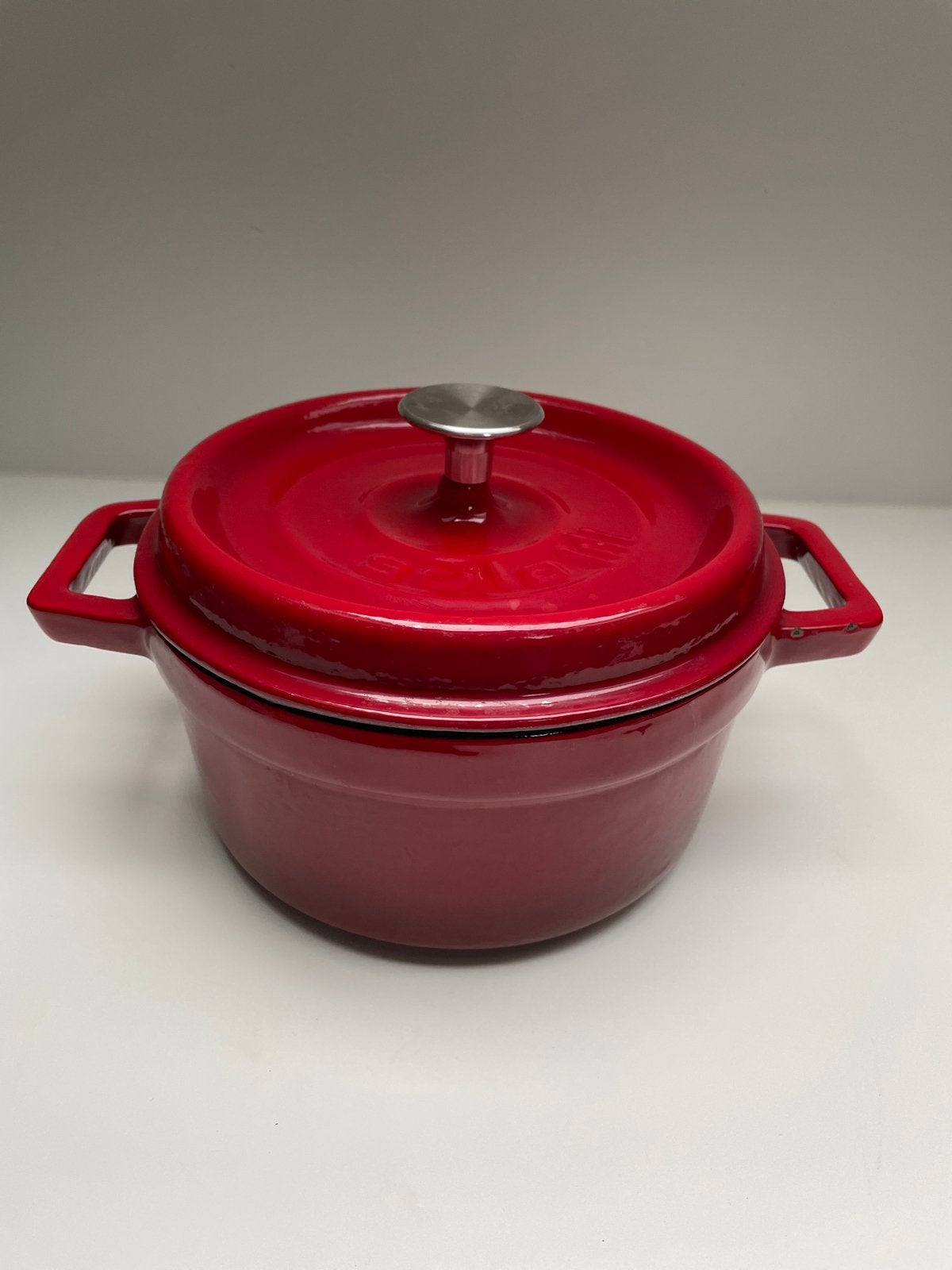 Rode gietijzeren braadpan met deksel Sola, Huis en Inrichting, Gebruikt, Met deksel, Ophalen of Verzenden, Braadpan