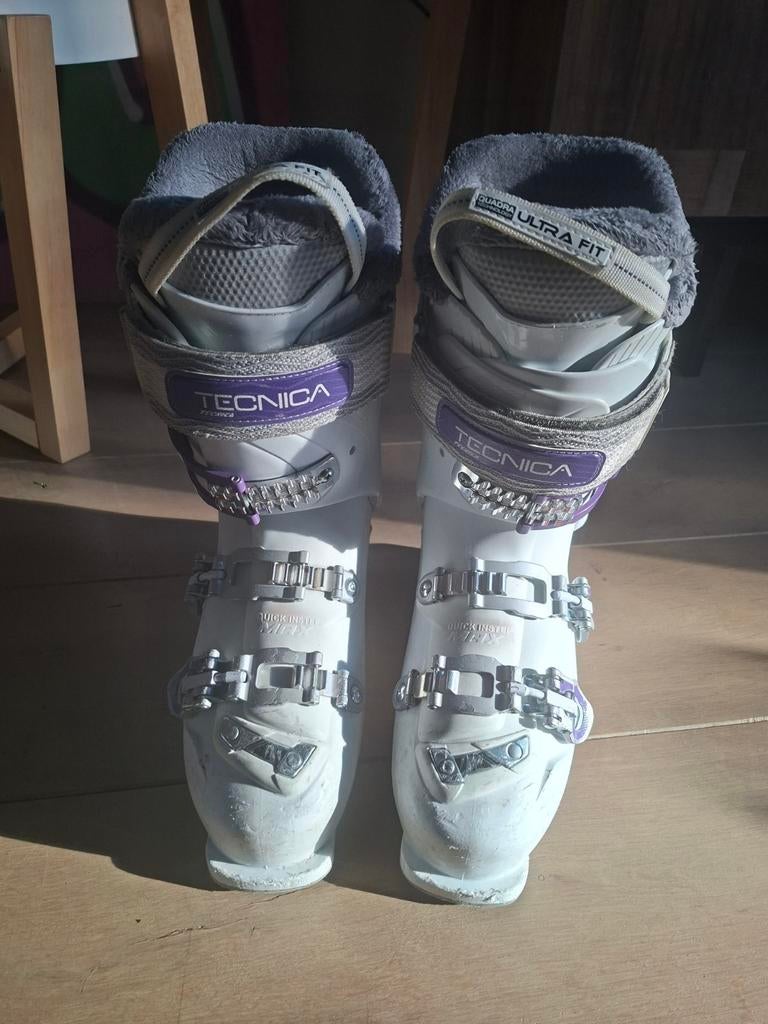 Skischoenen dames mt 26.5, Sport en Fitness, Skiën en Langlaufen, 160 tot 180 cm, Gebruikt, Schoenen, Skiën