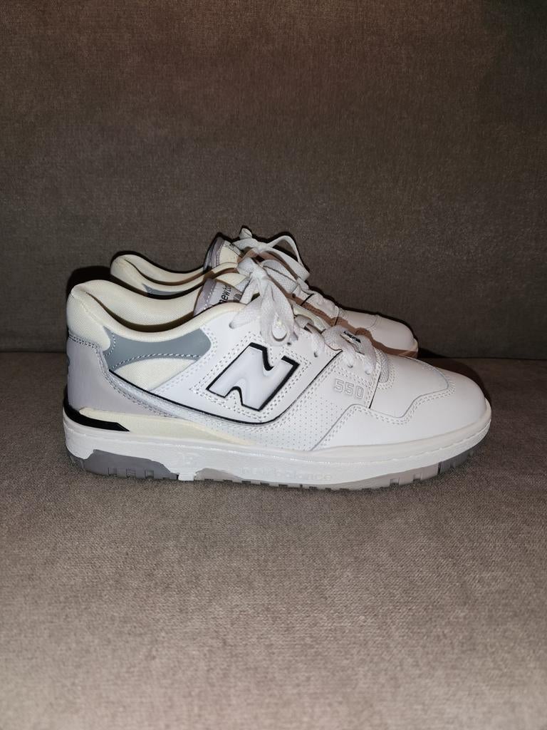 New balance 550, Kleding | Heren, Schoenen, Ophalen of Verzenden, Zo goed als nieuw, Wit