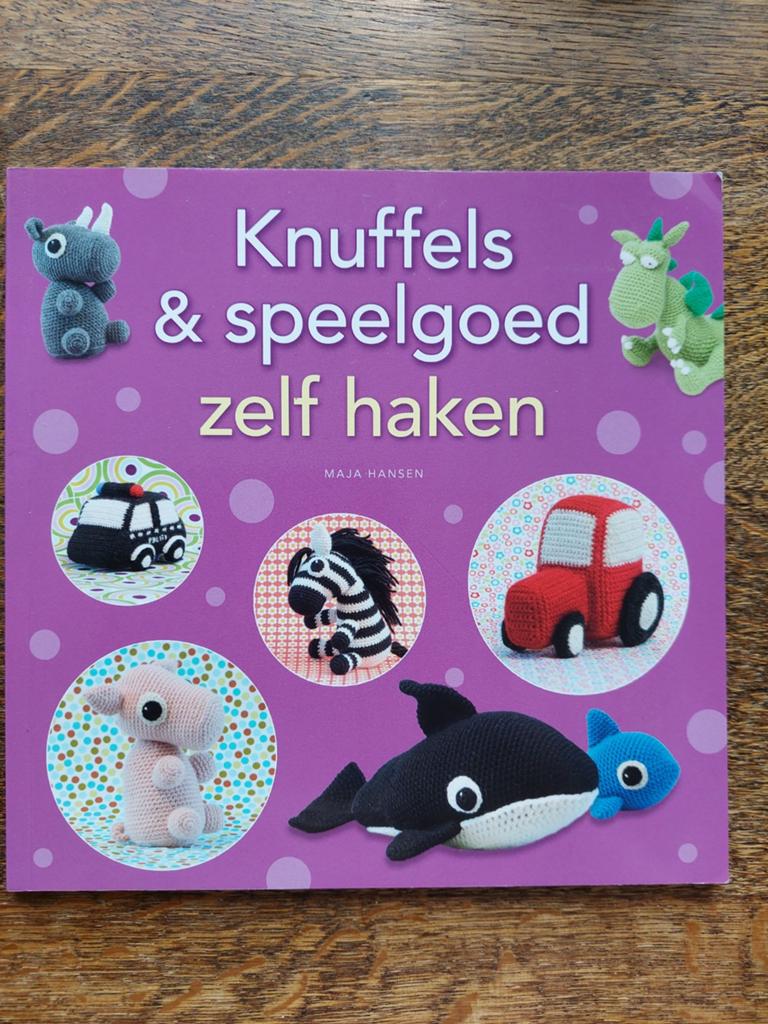 Knuffels & Speelgoed Zelf Haken - Maja Hansen, Boeken, Hobby en Vrije tijd, Breien en Haken, Ophalen of Verzenden, Geschikt voor kinderen