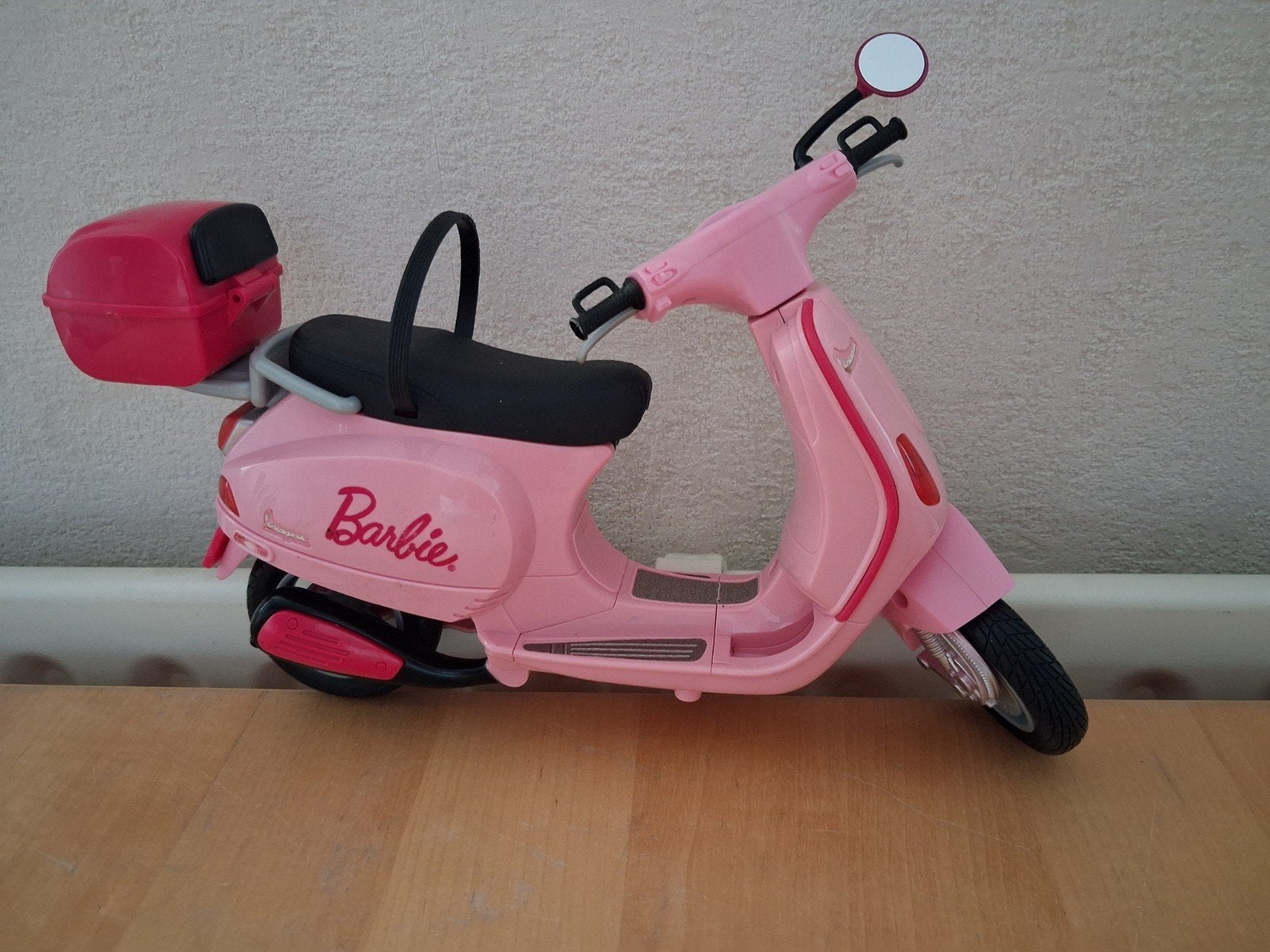 Barbie Vespa Scooter - Roze Speelgoed Scooter, Kinderen en Baby's, Ophalen of Verzenden, Gebruikt, Barbie