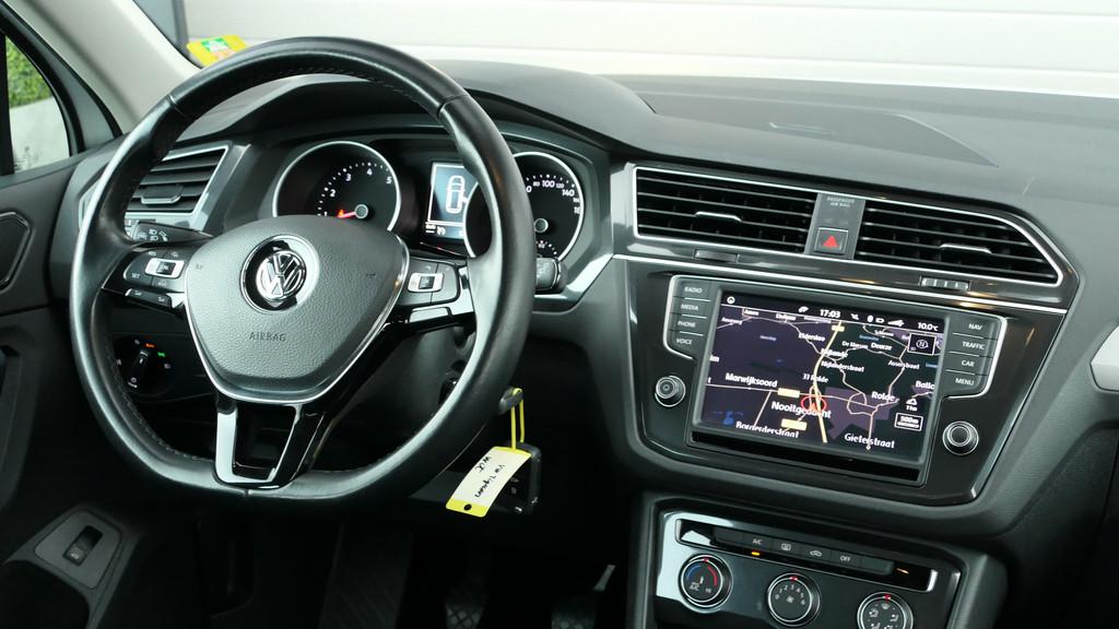Volkswagen Tiguan 1.4 TSI Trendline |Carplay|2e eig|Trekhaak, Voorwielaandrijving, Stof, Gebruikt, 4 cilinders
