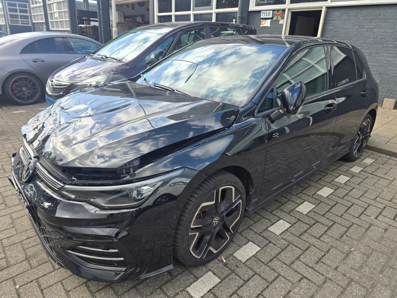 VW Golf 8.5 1.5 eTsi R-Line vol! PANO HUD H&K 360 MATRIX TRE, Auto diversen, Automaat, Volkswagen, Zwart, 1500 cc