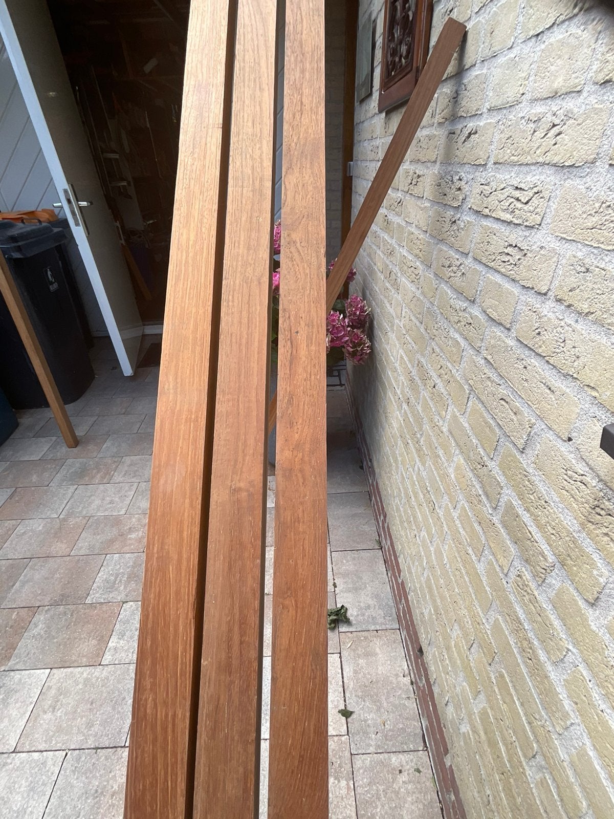 Te koop teakhouten balken in diverse maten en lengtes, Tuin en Terras, Palen, Balken en Planken, Ophalen, Nieuw, Hardhout, 250 cm of meer