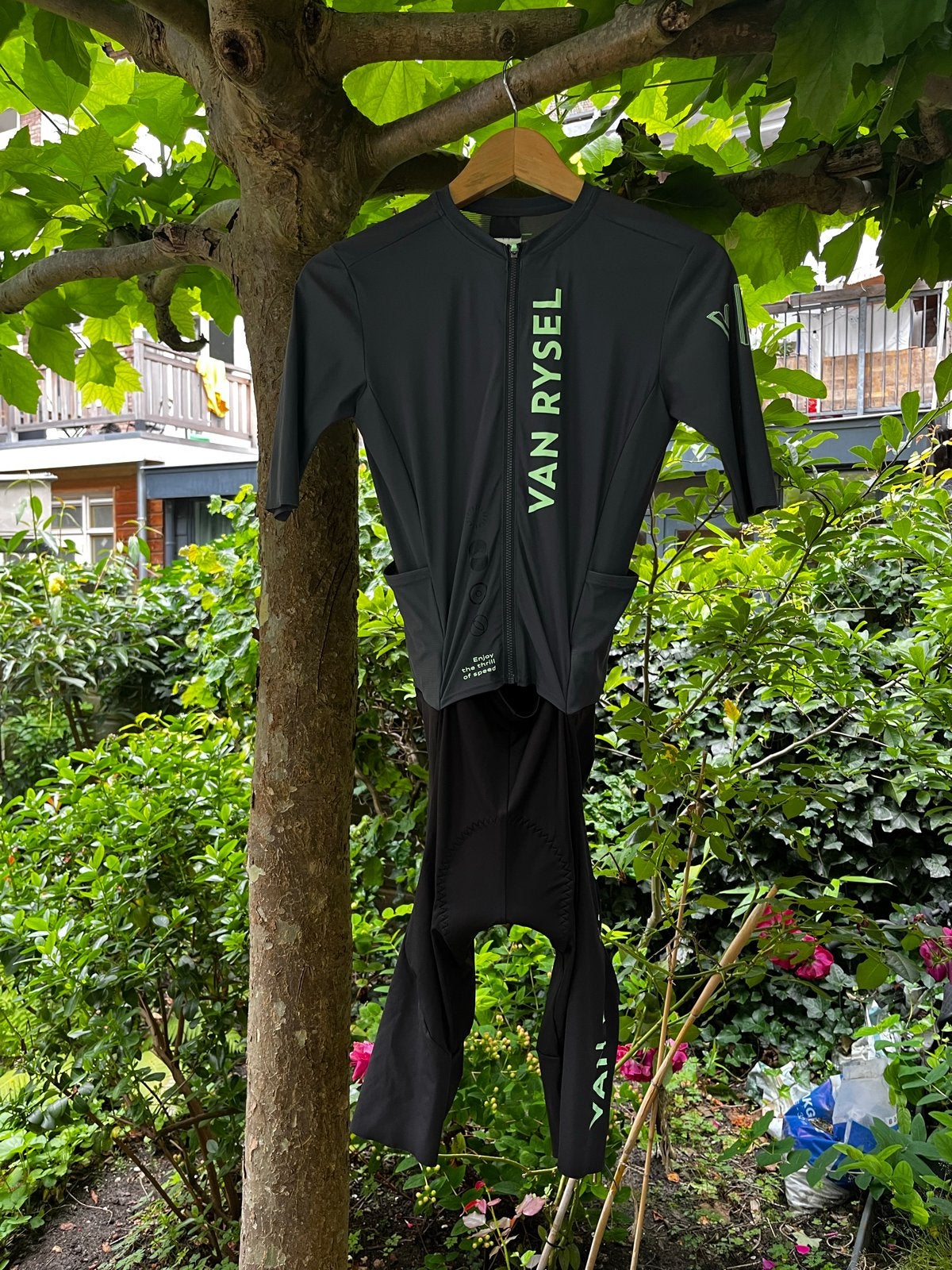 Van Rysel Fietspak Maat M - Zo goed als nieuw, Fietsen en Brommers, Ophalen of Verzenden, Zo goed als nieuw, Bovenkleding, Heren
