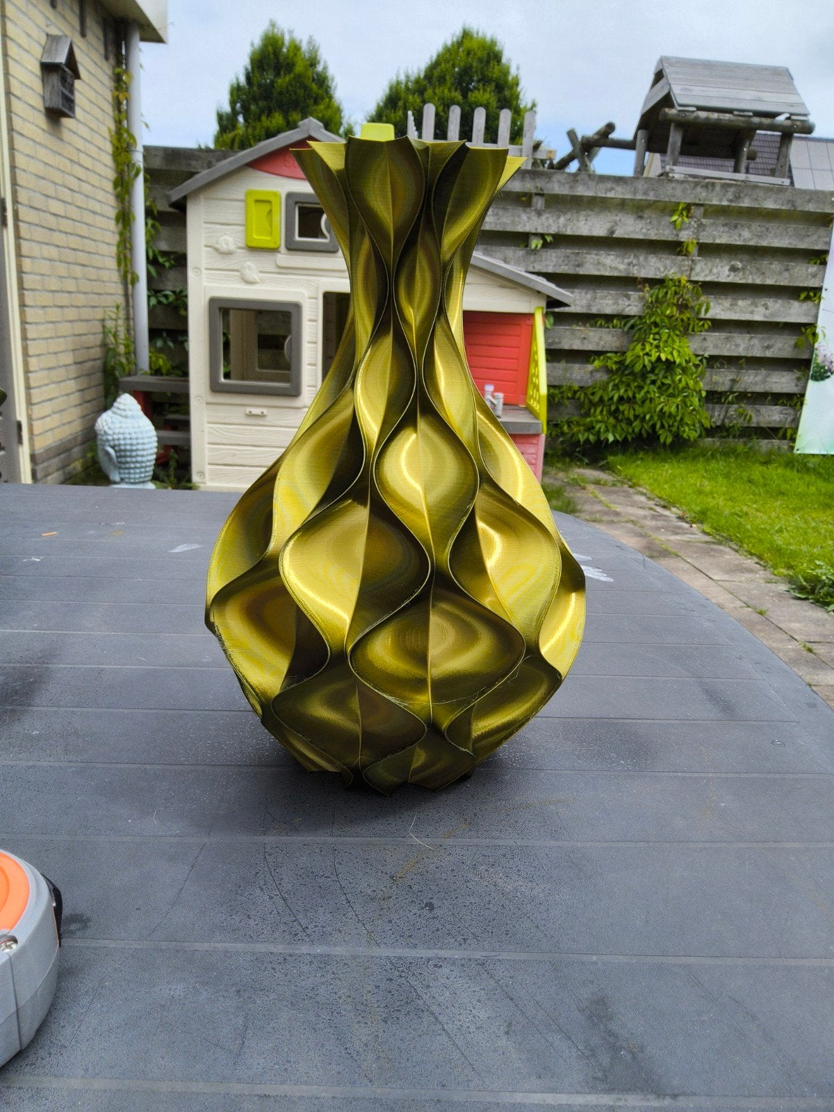 Vaas 24cm hoog, Antiek en Kunst, Antiek | Vazen, Ophalen of Verzenden