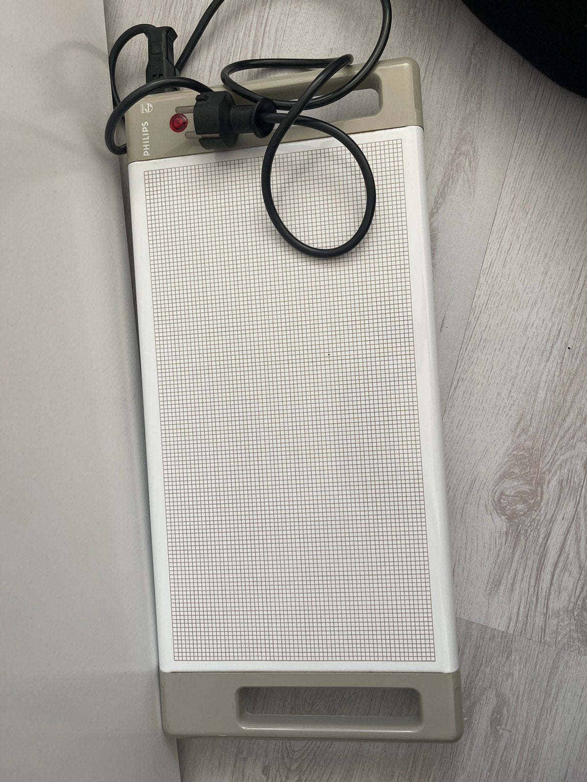 Philips HD 4156/A warmhoutplaat gerechten Made in Germany, Kleding | Dames, Ophalen of Verzenden, Zo goed als nieuw, Sneakers of Gympen