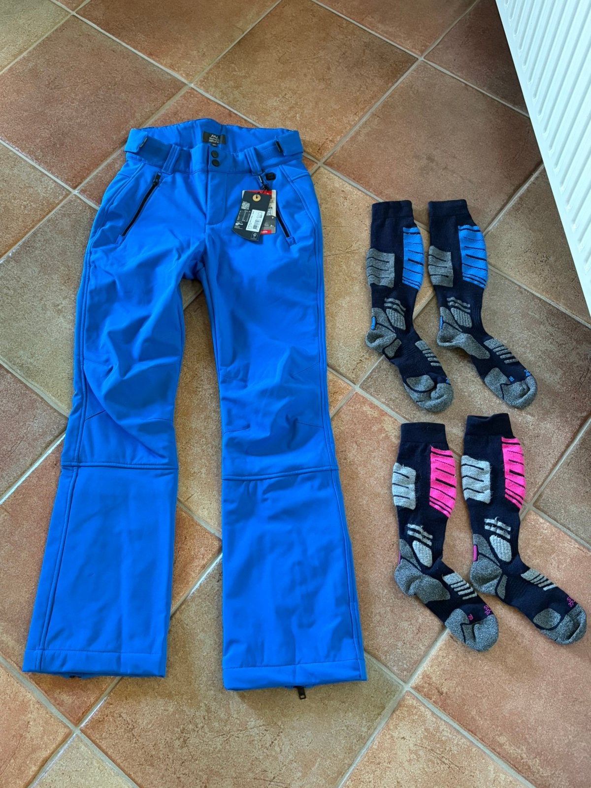 NIEUW Human Nature skibroek maat XS RECCO, Kleding | Dames, Wintersportkleding, Ophalen of Verzenden, Nieuw, Maat 34 (XS) of kleiner