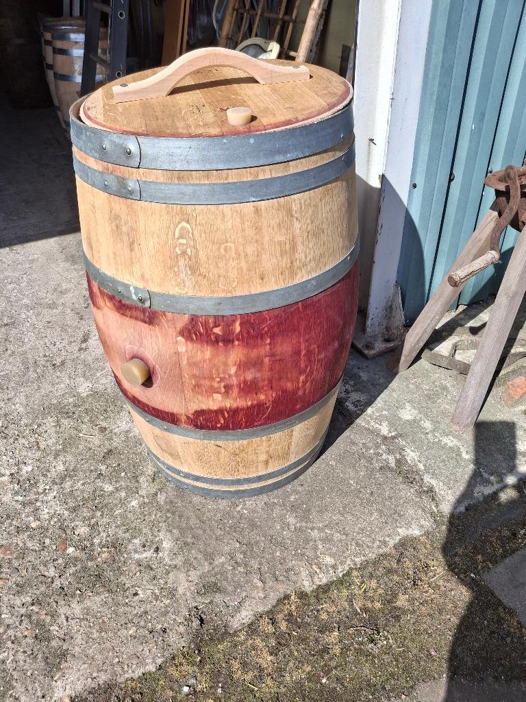 regentonnen 225 liter met los deksel/handvat, zie foto/omsch, Ophalen, 150 liter of meer, Zo goed als nieuw, Met pomp