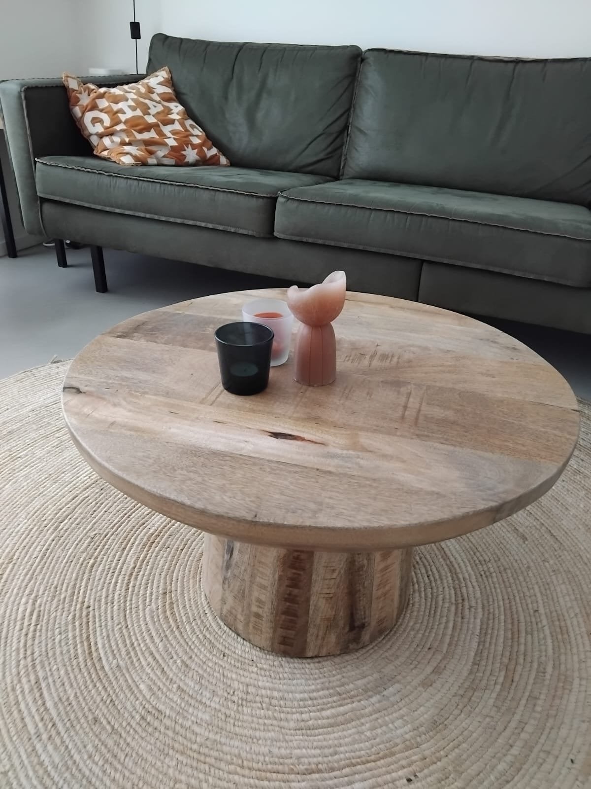 Nieuw! Ronde salontafel van mangohout - 70x39 cm, Huis en Inrichting, Ophalen, Rond, Nieuw, 50 tot 100 cm