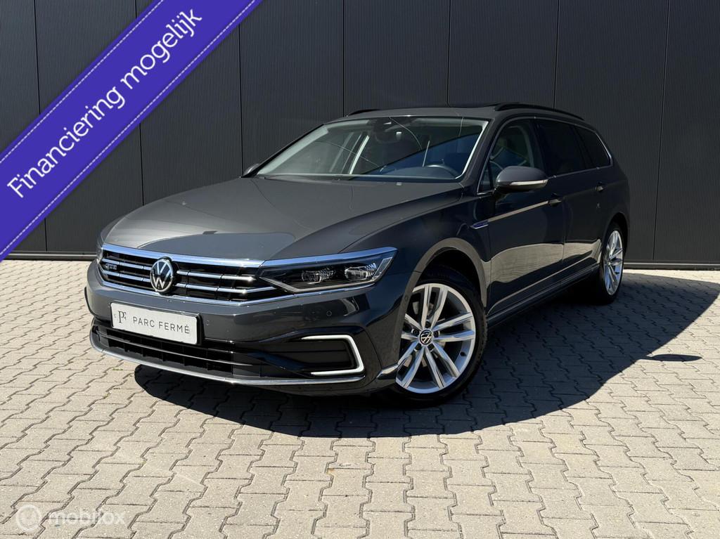 Volkswagen Passat 1.4 TSI PHEV GTE/Pano/Leder/Virtual/360/AC, Adaptive Cruise Control, Gebruikt, Zwart, 4 cilinders