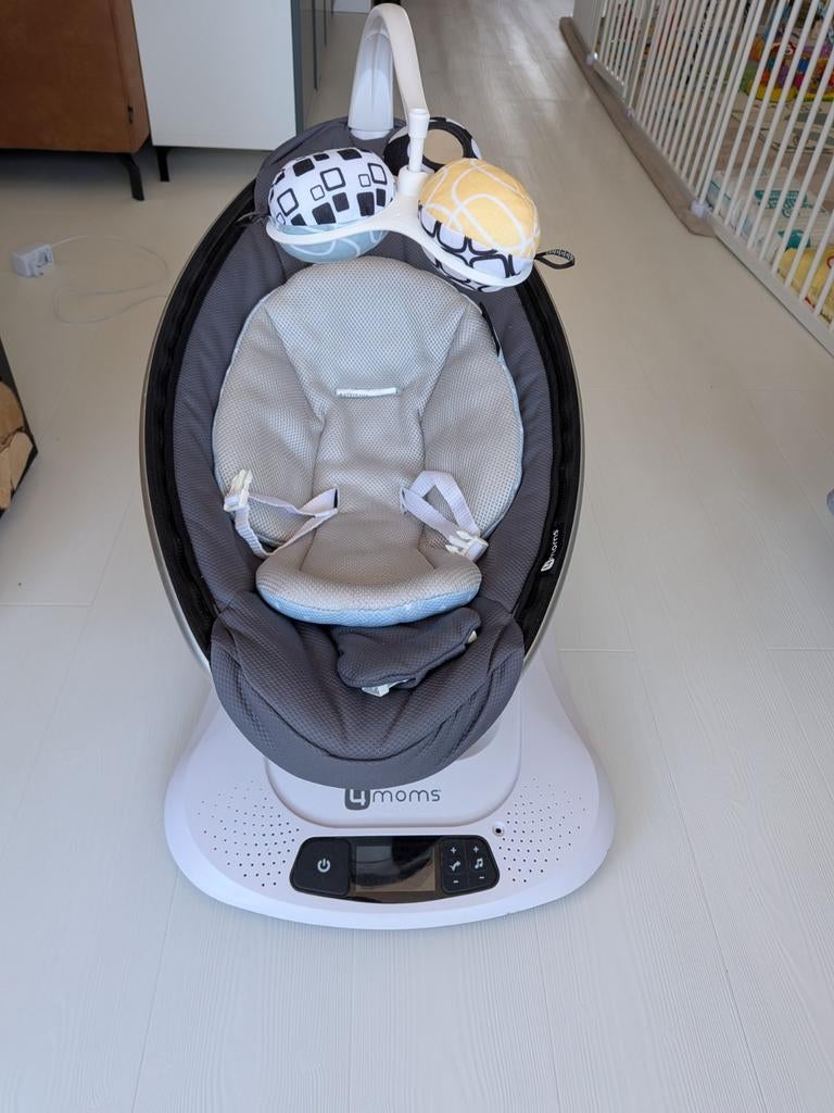 4moms mamaRoo automatische wipstoel, Ophalen, Zo goed als nieuw