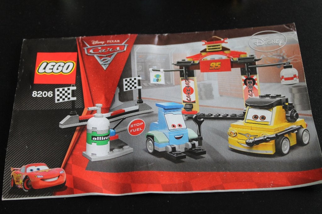 lego cars Tokyo's pitstop 8206, Lego, Compleet, Ophalen of Verzenden, Zo goed als nieuw