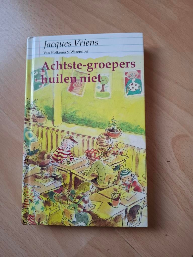 Jacques Vriens Achtste groepers huilen niet, Boeken, Kinderboeken | Jeugd | 10 tot 12 jaar, Ophalen of Verzenden, Zo goed als nieuw