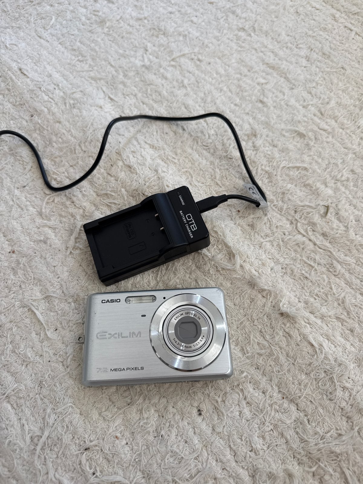 Casio Exilim digitale camera (defect voor onderdelen), Casio, Oplader, Compactcamera, Niet werkend