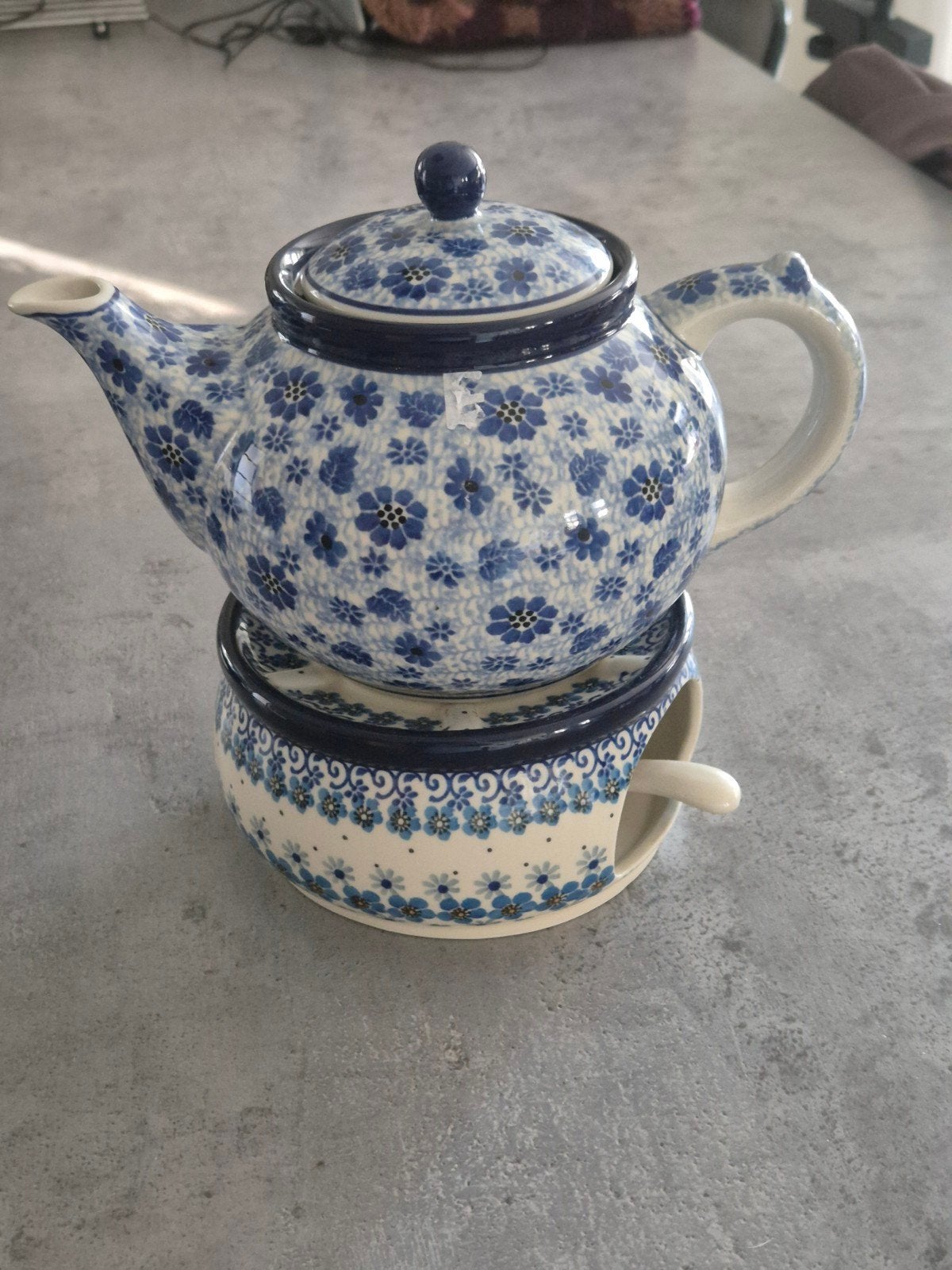 bunzlau theepot en stoof, Keramiek, Overige typen, Ophalen of Verzenden, Zo goed als nieuw