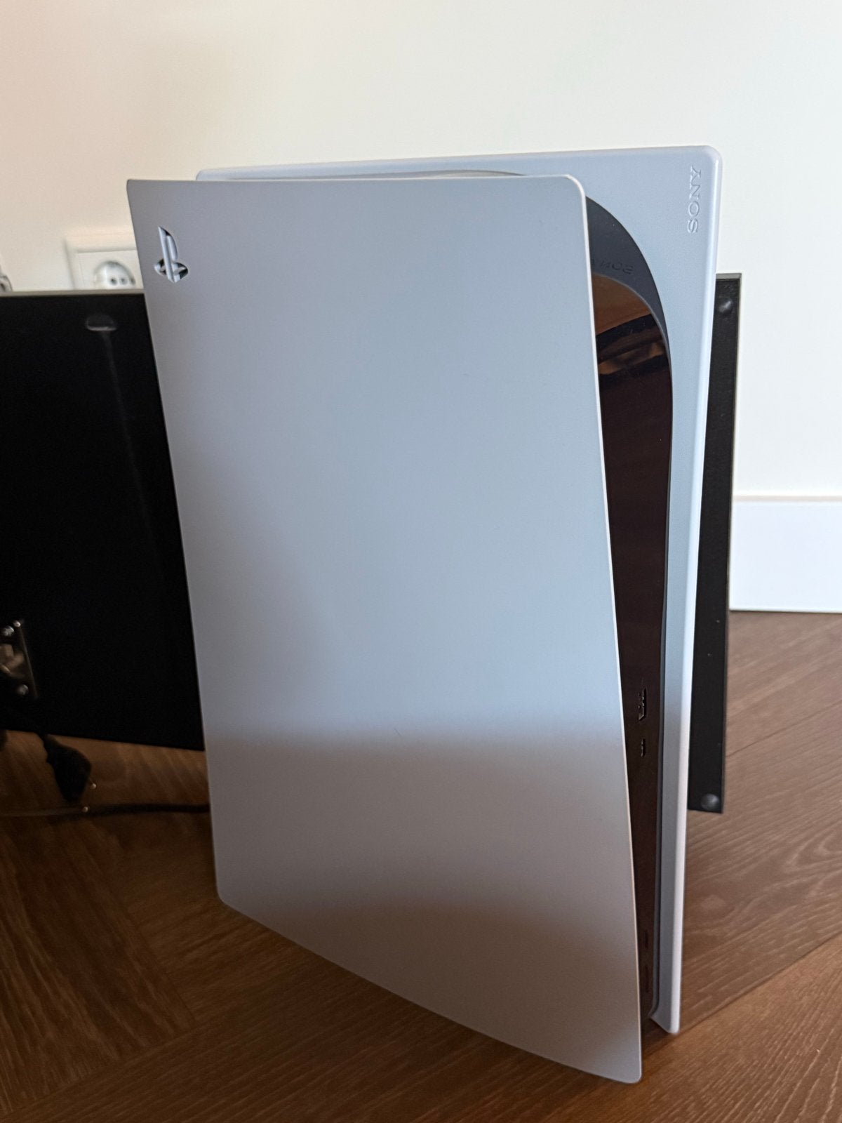 Playstation 5 met 2 controllers en racestoel, Spelcomputers en Games, Spelcomputers | Sony PlayStation 5, Ophalen, Zo goed als nieuw