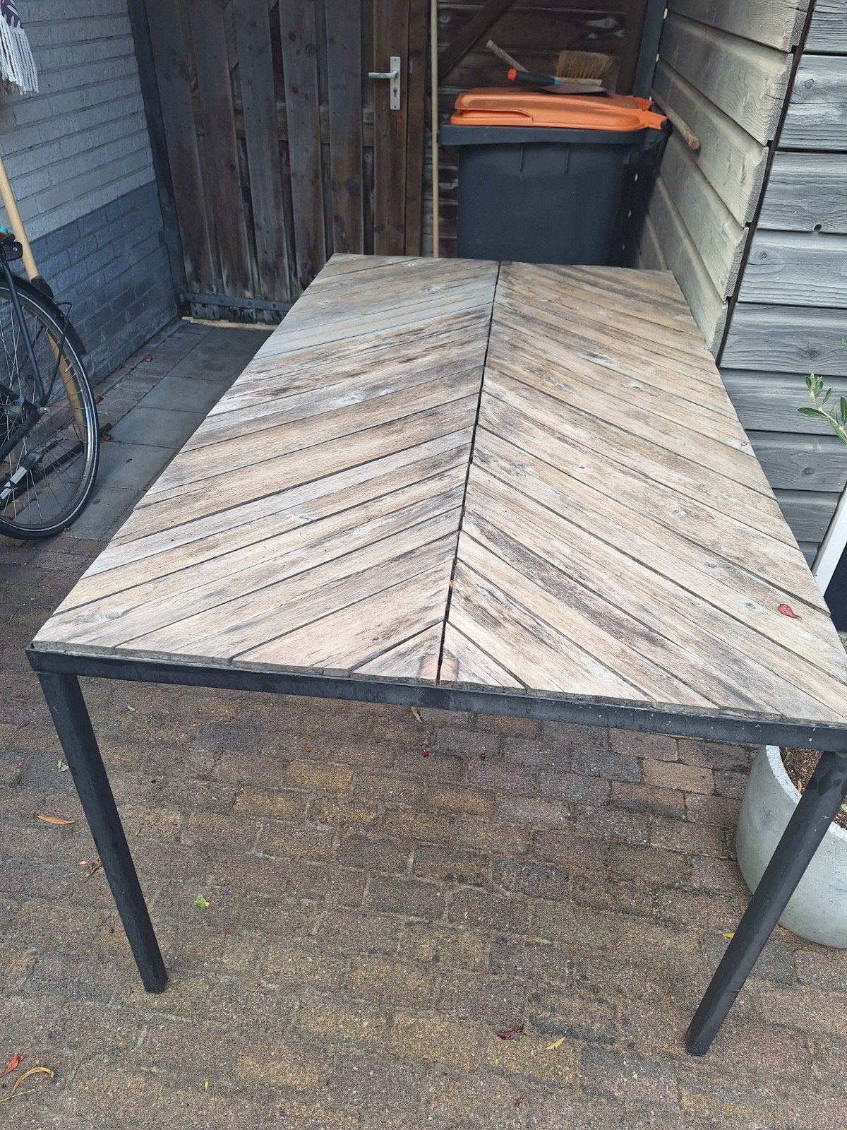 Tuintafel visgraat 1.60 bij 0.9m., Ophalen, Gebruikt, Vierkant, Hout