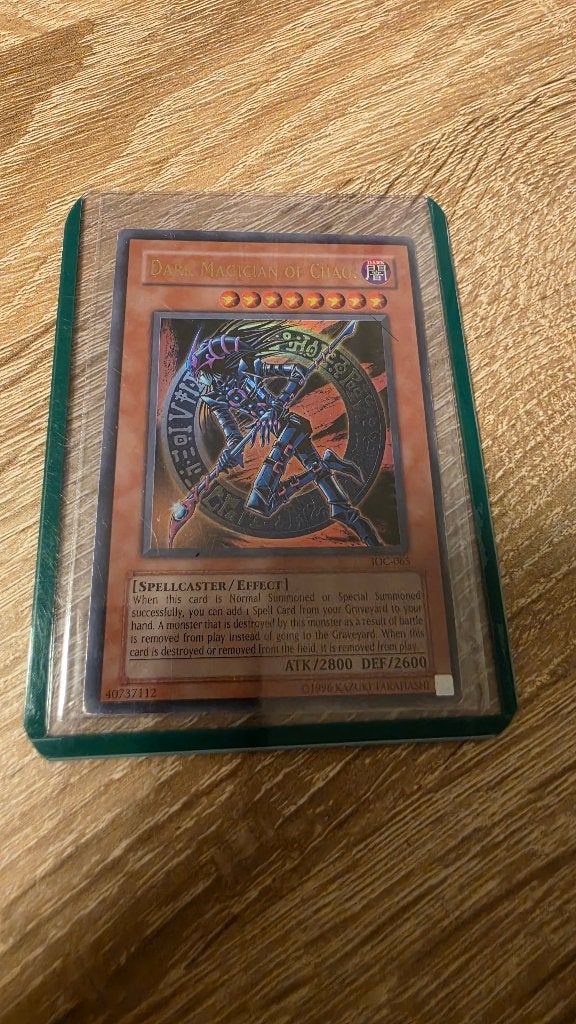 Yu-gi-oh! Dark Magician of Chaos (V.1 - Ultra Rare), Ophalen of Verzenden, Zo goed als nieuw, Losse kaart, Foil