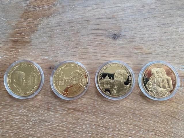 Vergulde 24 karaats verzamelmunten koningshuis, Ophalen, Setje, Koningin Beatrix, Goud