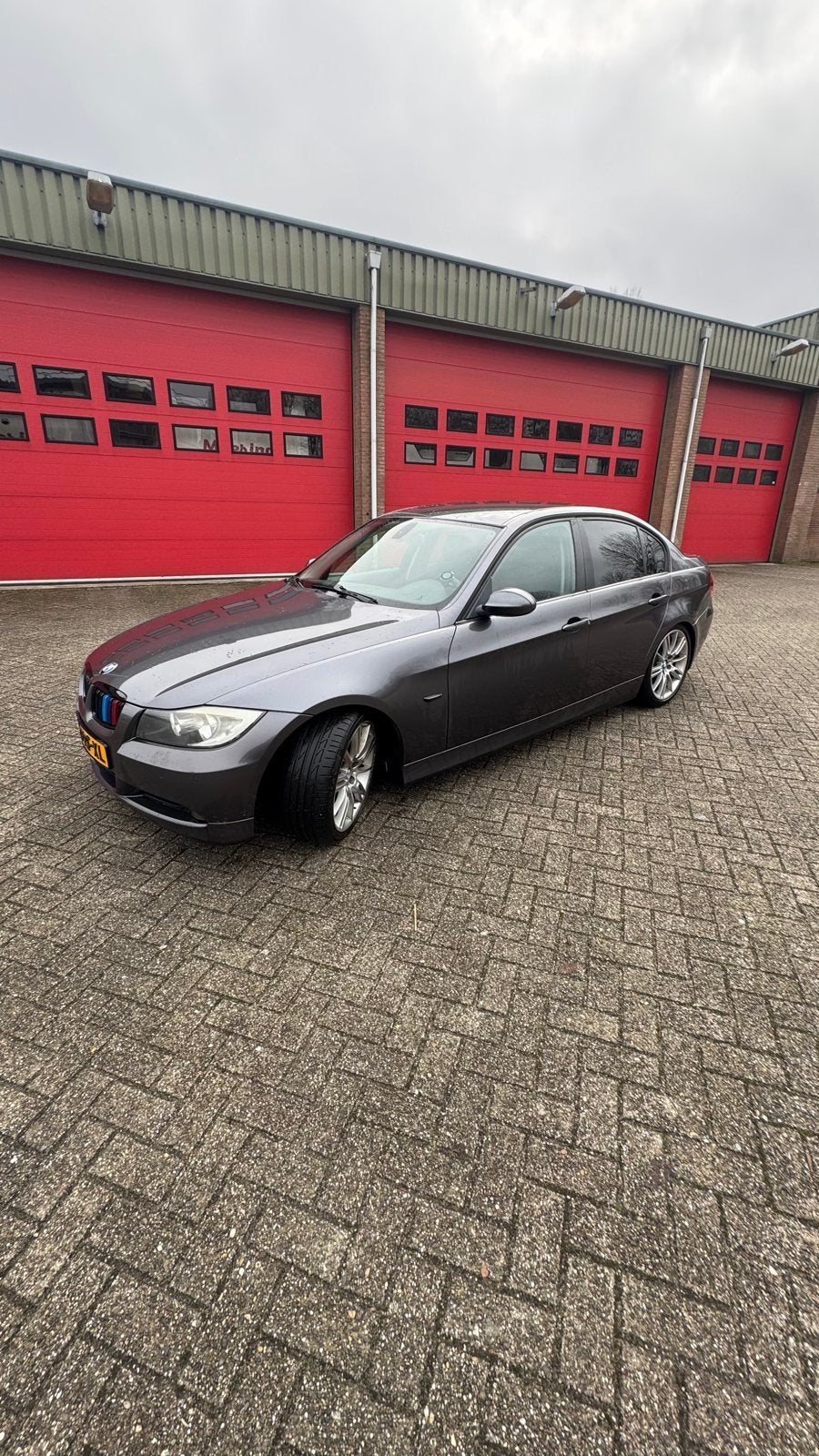 BMW 3-Serie 2.0 I 320 2005 Grijs, Auto's, BMW, Achterwielaandrijving, 1995 cc, 1295 kg, 4 cilinders