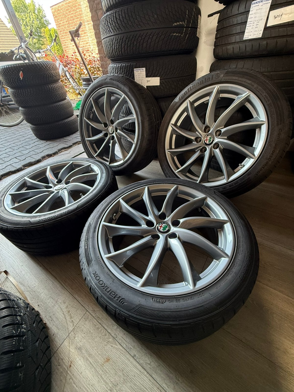 Alfa Romeo turbine velgen / zomer / antraciet / 18 inch /, 18 inch, ----, ----, Banden en Velgen
