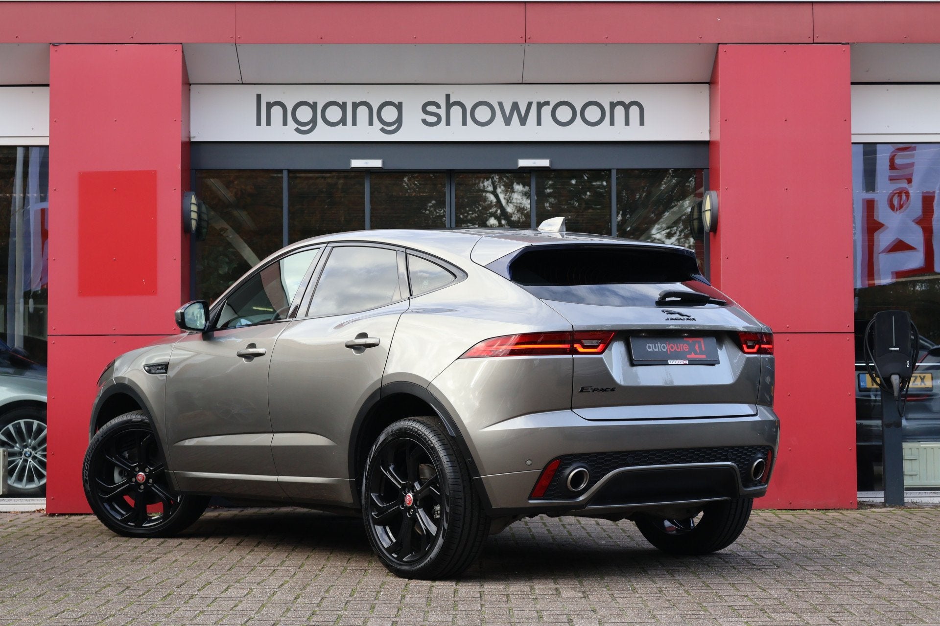 Jaguar E-Pace 2.0 D150 AWD HSE R-Dynamic | Origineel NL | De, Automaat, Dealer onderhouden, 4 cilinders, 150 pk