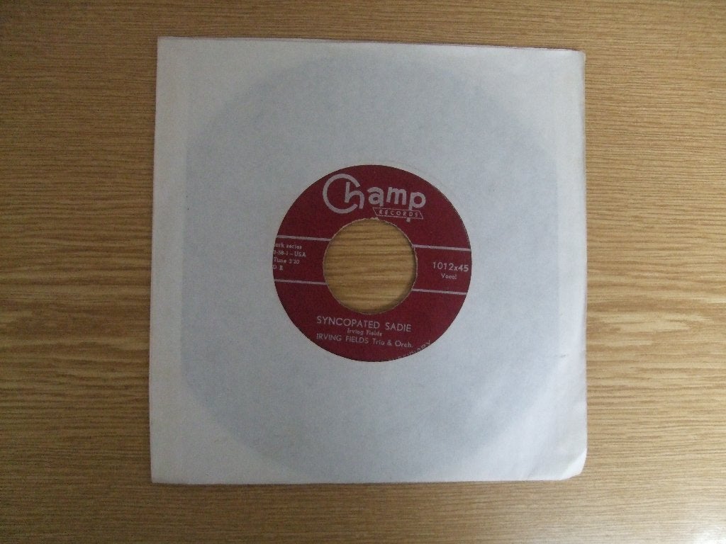 IRVING FIELDS TRIO    SYNCOPATED SADIE / RAGTIME ROCK, 7 inch, Ophalen of Verzenden, Zo goed als nieuw, Rock en Metal