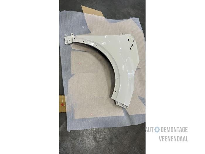 Scherm rechts-voor van een Renault Captur (BIXND), -, Renault, -, Nieuw