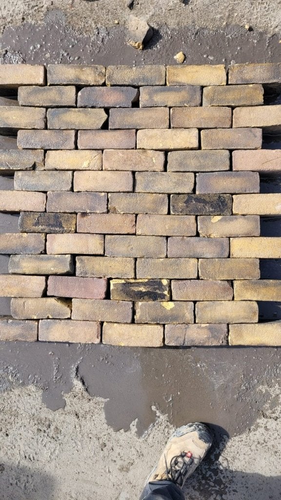 Voordelig! oud gebakken dikformaat 7-duimers (op pallets)