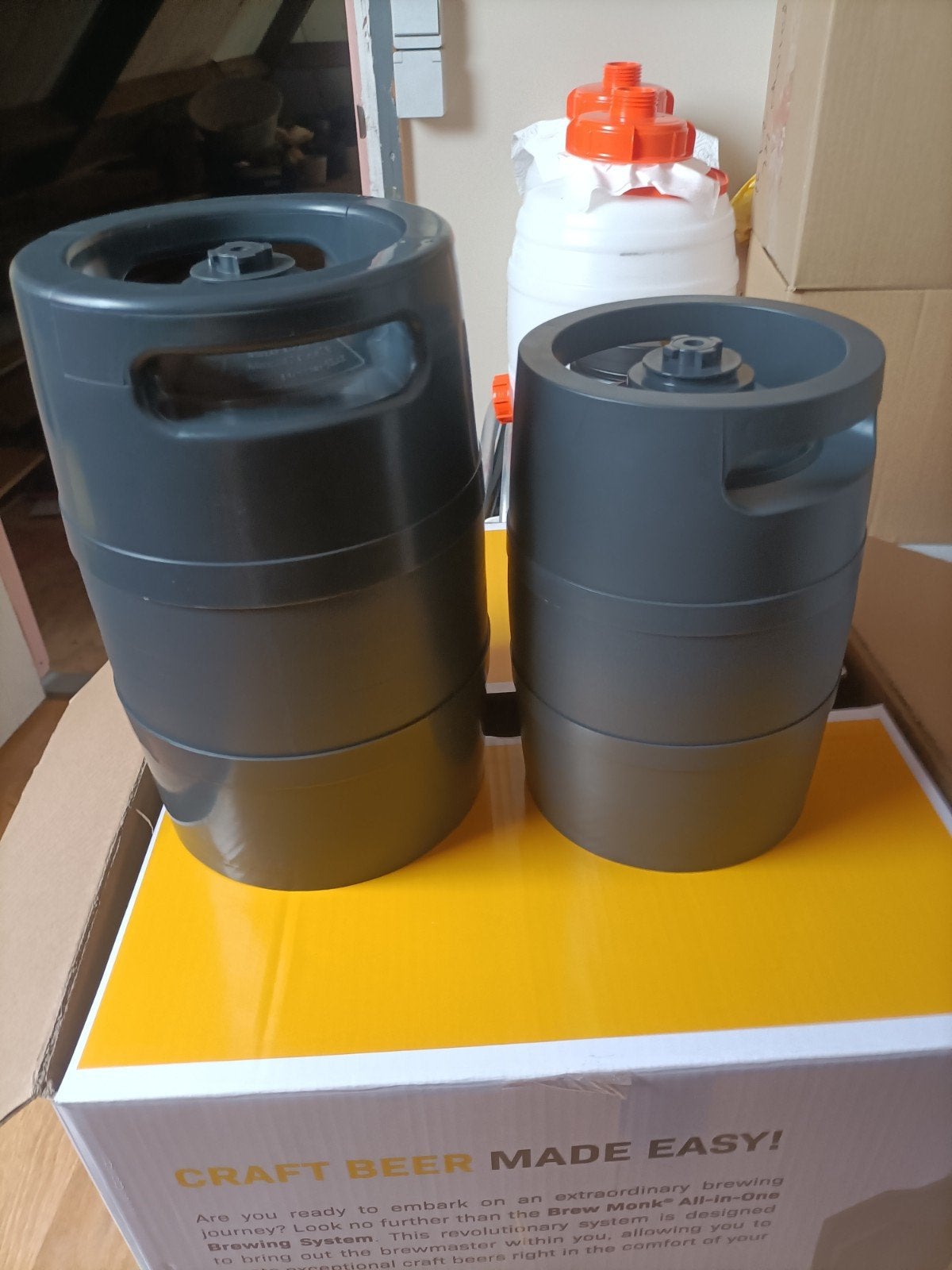 Herbruikbare bierfustjes van 3 en 5 liter (partykegs), Ophalen, Zo goed als nieuw