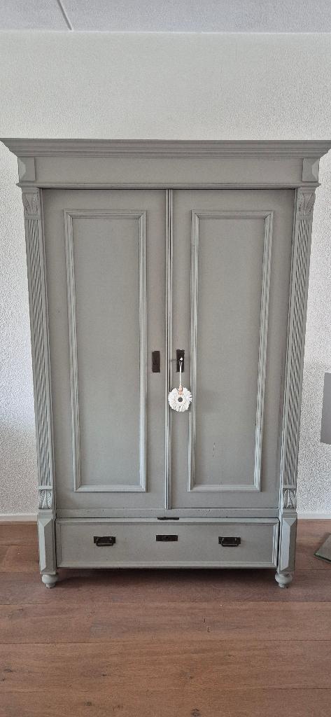 Mooie antieke linnenkast, Ophalen, Gebruikt