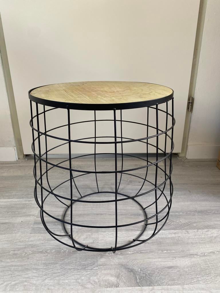 Bijzettafel zwart metalen draden draadstaal, Huis en Inrichting, Tafels | Bijzettafels, Minder dan 55 cm, Metaal of Aluminium