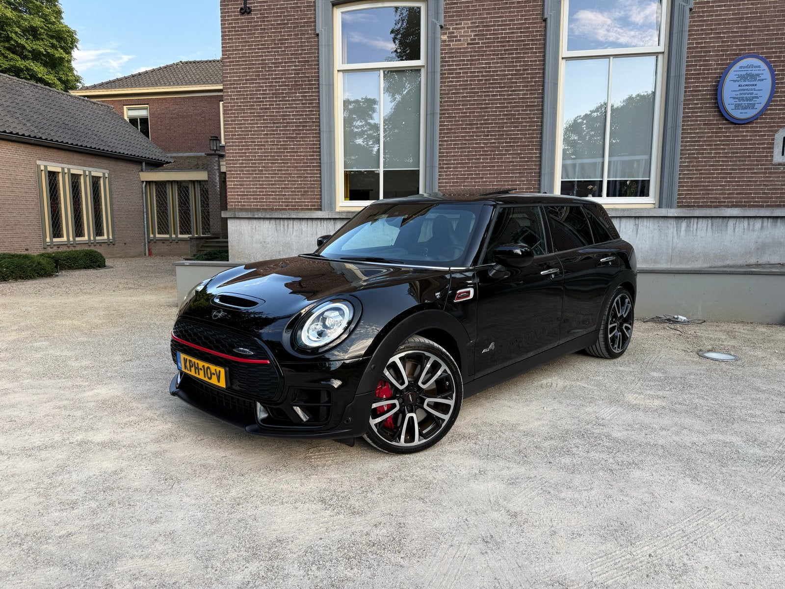 Mini Clubman 2.0 JCW 306pk All4 Aut 2020 Zwart - BTW Auto, Auto's, Mini, Particulier, Clubman, 4x4, ABS, Achteruitrijcamera, Adaptive Cruise Control