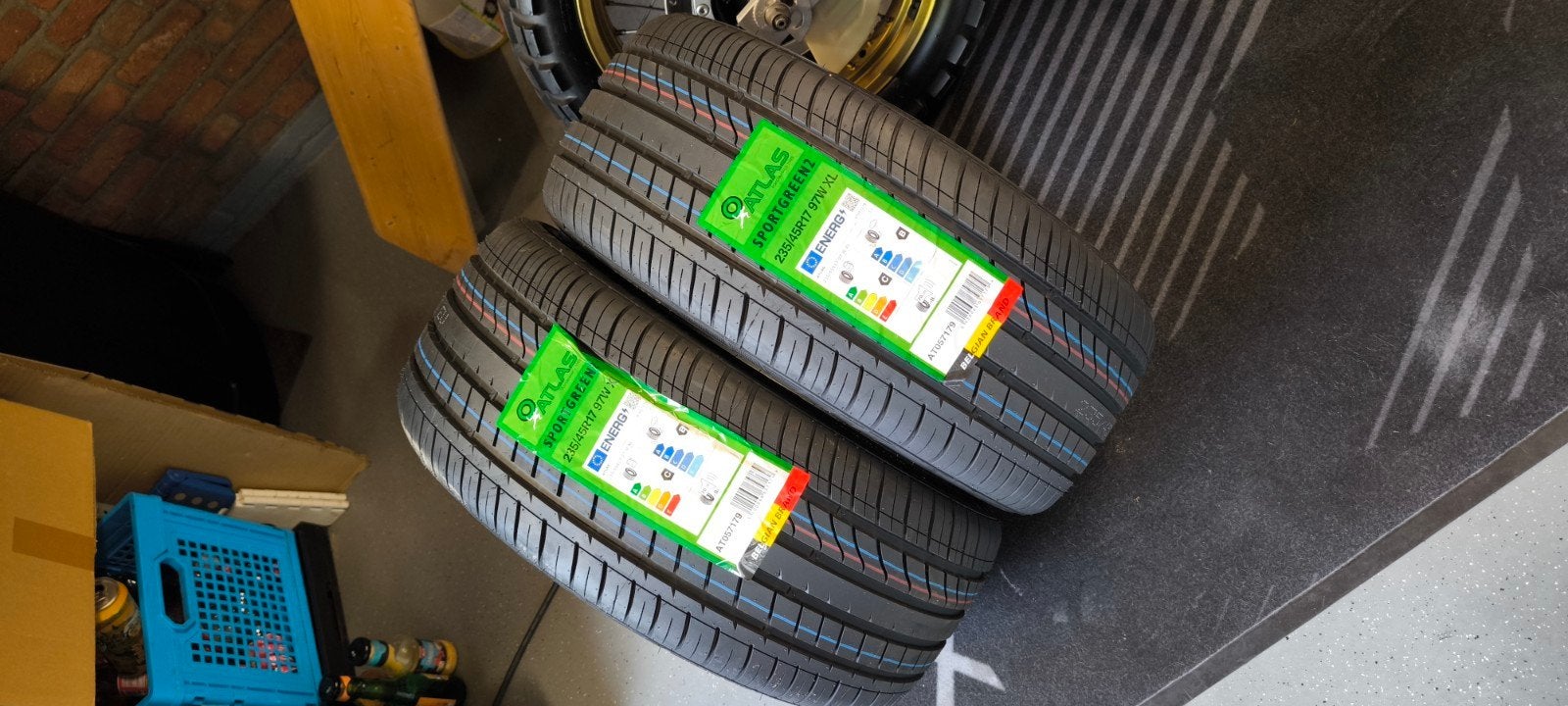 2x Atlas Sport Green 2 235-45/17 banden, Auto-onderdelen, Banden en Velgen, Ophalen, Nieuw, 17 inch, 235 mm