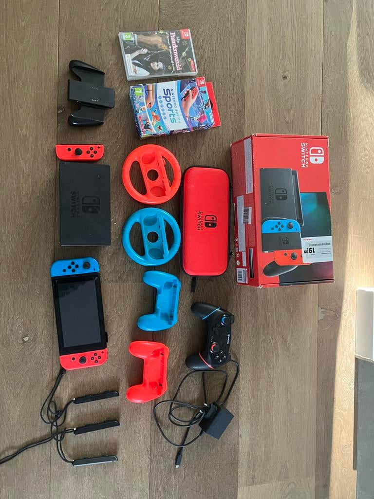 Switch V2 2019 met extra games(13)!!, Switch 2019 Upgrade, Met games, Met 2 controllers, Ophalen of Verzenden