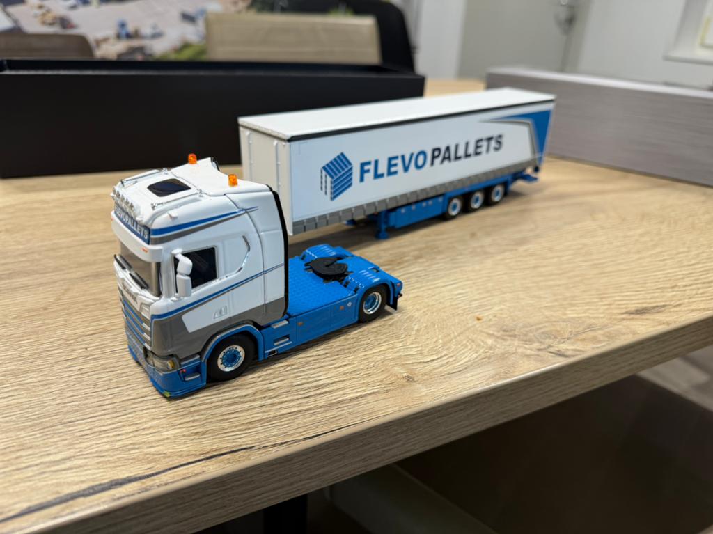 Flevopallets Scania s580, Hobby en Vrije tijd, Modelauto's | 1:50, Ophalen of Verzenden, Nieuw, Bus of Vrachtwagen, Wsi