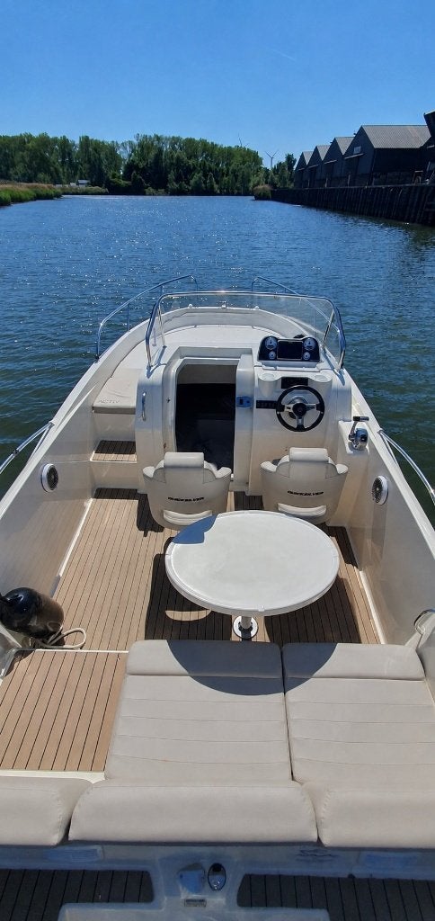 Quicksilver Activ 675 Sundeck met Mercury Verado 200 PK, Watersport en Boten, Gebruikt, Buitenboordmotor, Polyester, 200 pk