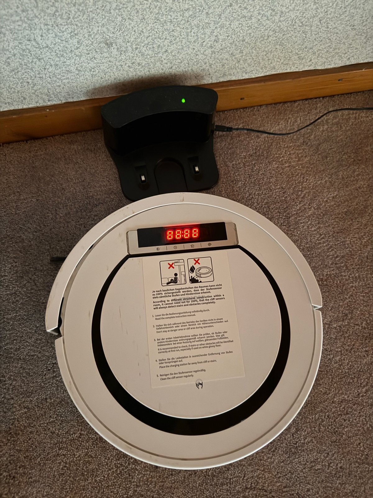 Medion Robotstofzuiger - Defect, laadt wel op, Witgoed en Apparatuur, Stofzuigers, Robotstofzuiger, Niet werkend, Reservoir, Oplaadstation