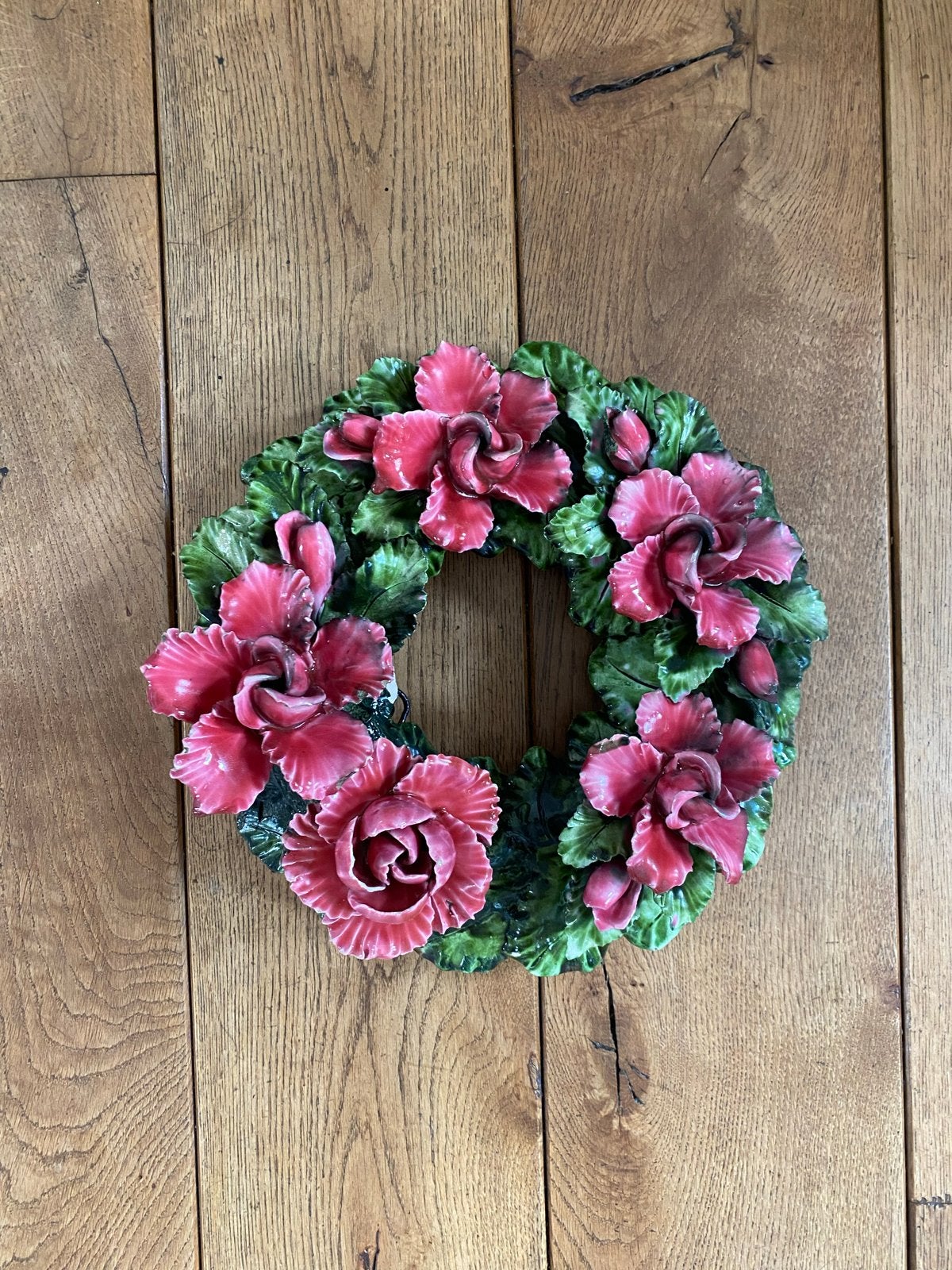 Vintage Keramische Bloemenkrans barbotine - Arfvnair Depose, Antiek en Kunst, Ophalen of Verzenden