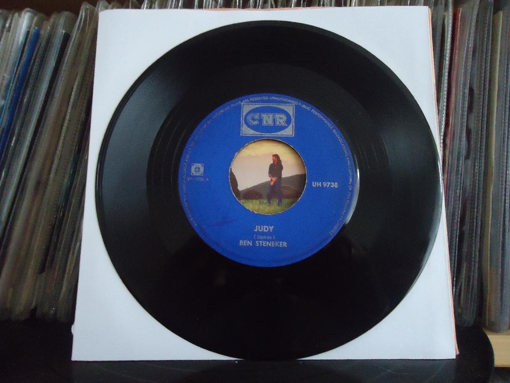 7" Single Ben Steneker - Judy / Bouquet Of Roses, Gebruikt, 7 inch, Single, Ophalen of Verzenden