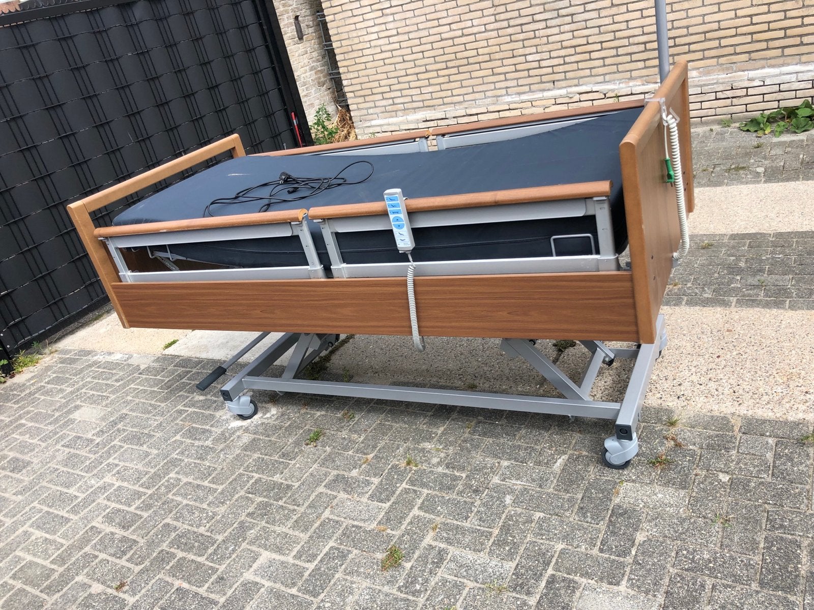 Elektrisch Hoog-Laag Bed - Verstelbaar en Comfortabel, Ophalen, 90 cm, Eenpersoons, Bruin