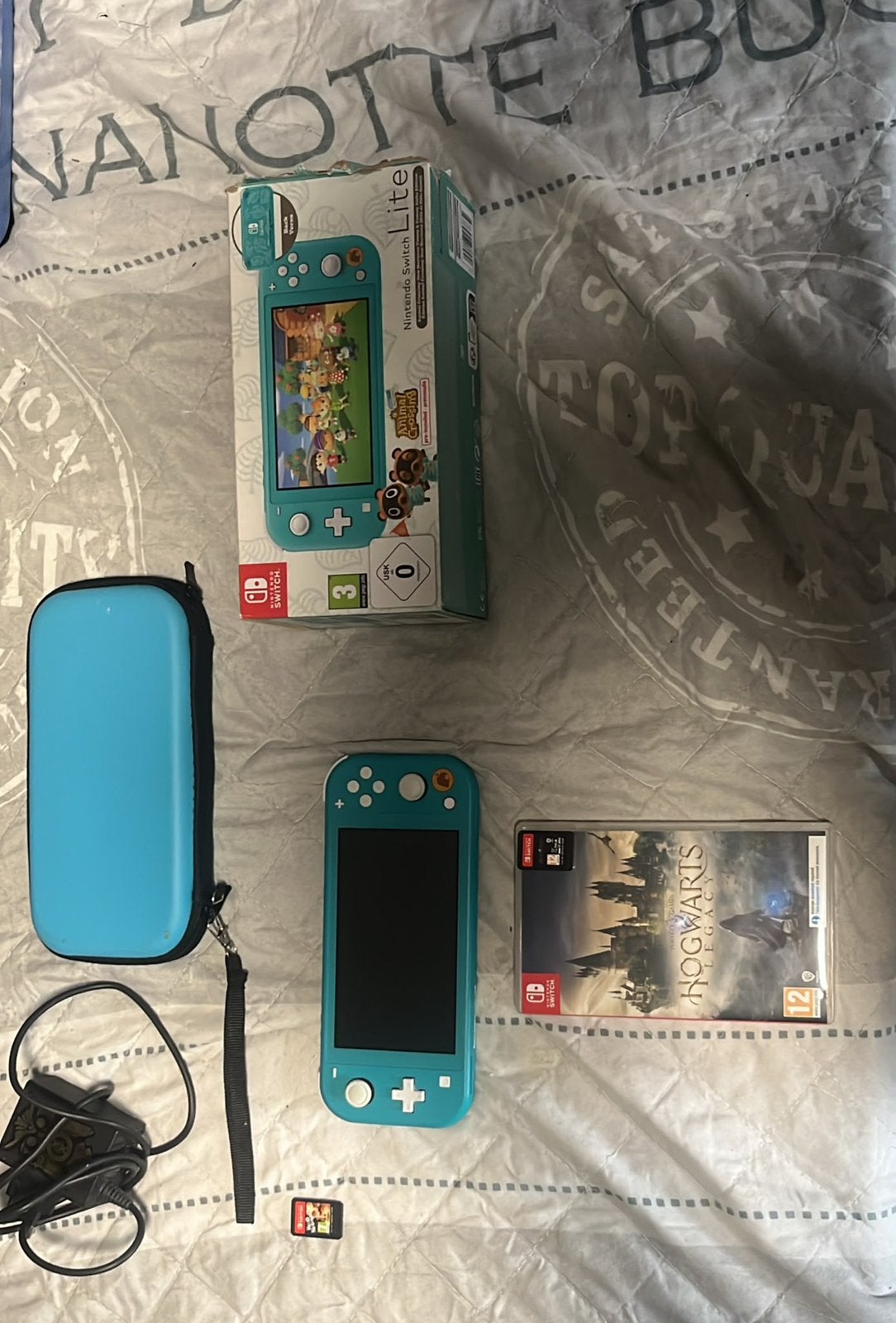 Nintendo switch lite   Special Met animal crossing, Ophalen of Verzenden, Turquoise, Zo goed als nieuw, Met beschermhoes of tas