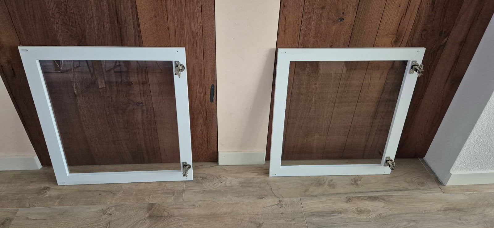 Ikea Besta Vitrinedeurtjes 60x64 cm met scharnieren