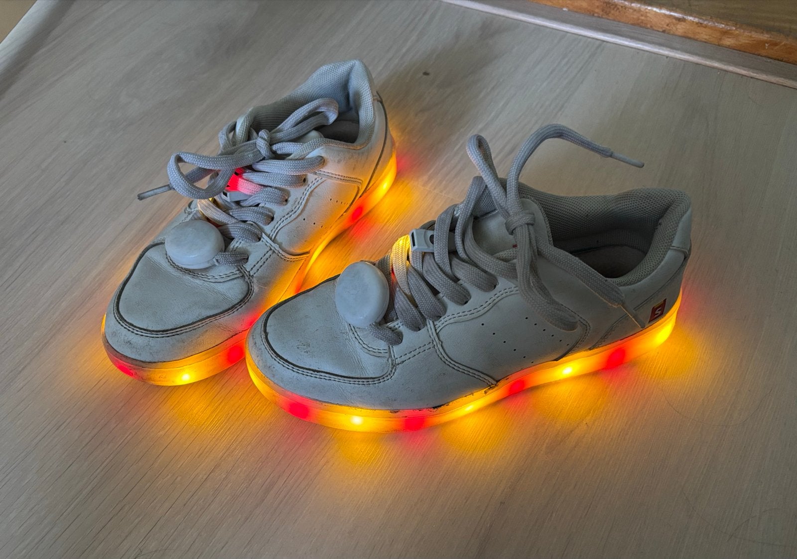 Gympen met lichtjes maat 36, Ophalen of Verzenden, Gebruikt, Jongen of Meisje, Sportschoenen