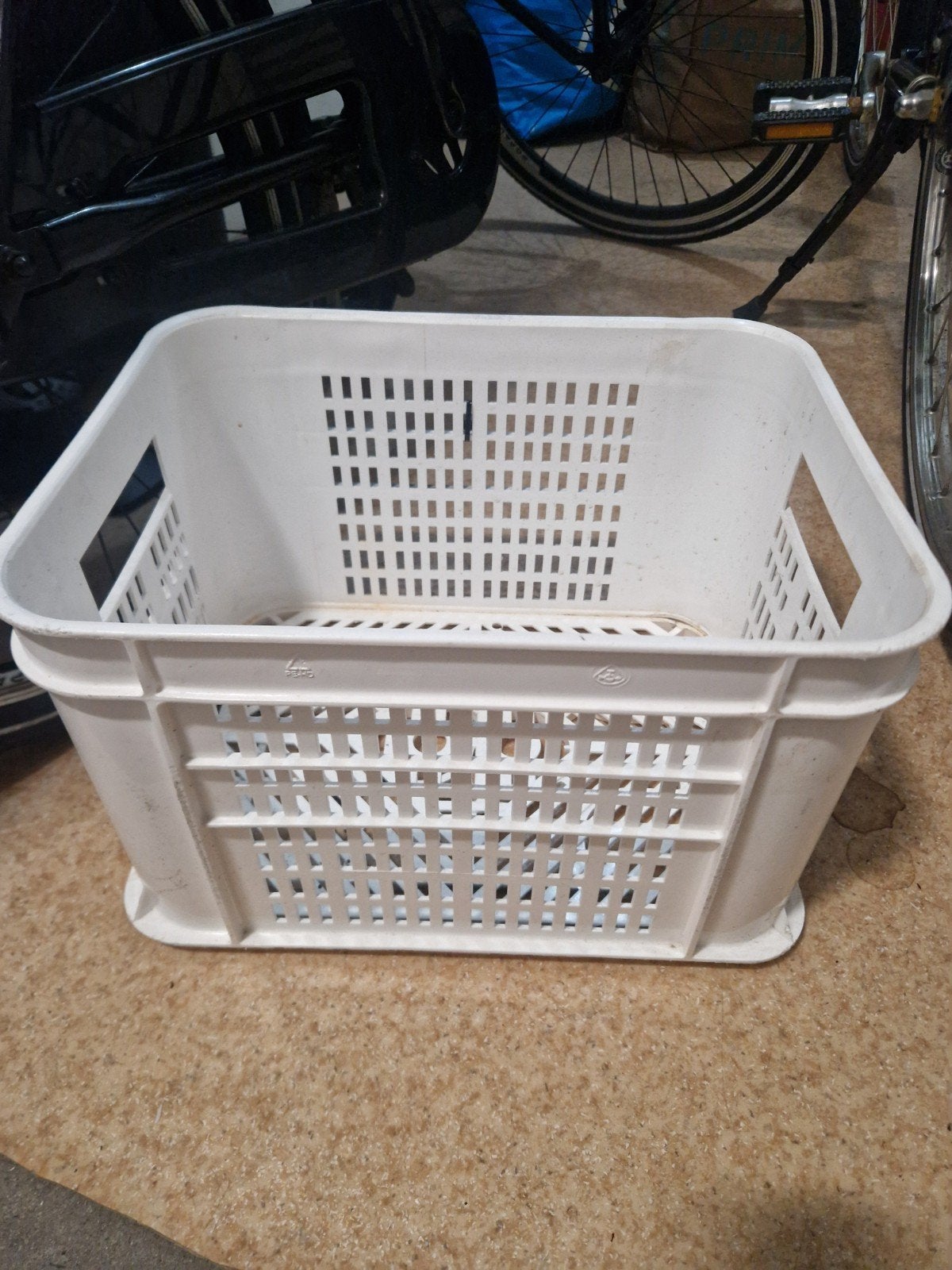 Fietskrat kleur wit, Ophalen