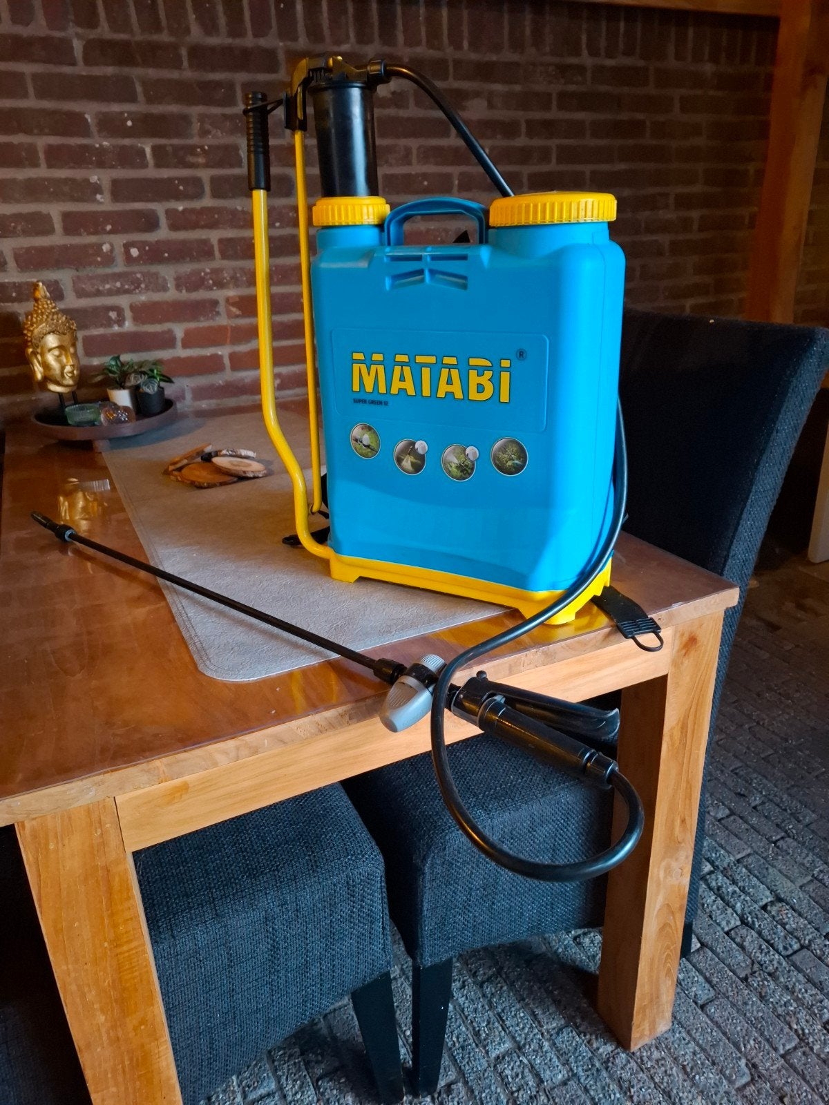 Matabi rugspuit / spuit / rugspuit, Ophalen, Zo goed als nieuw, Onkruidbestrijding