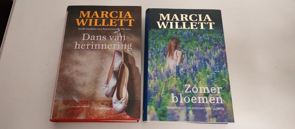 M. WILLETT - Zomer bloemen / Dans v herinnering samen 5 euro, Europa overig, Marcia Willett, Ophalen of Verzenden, Zo goed als nieuw