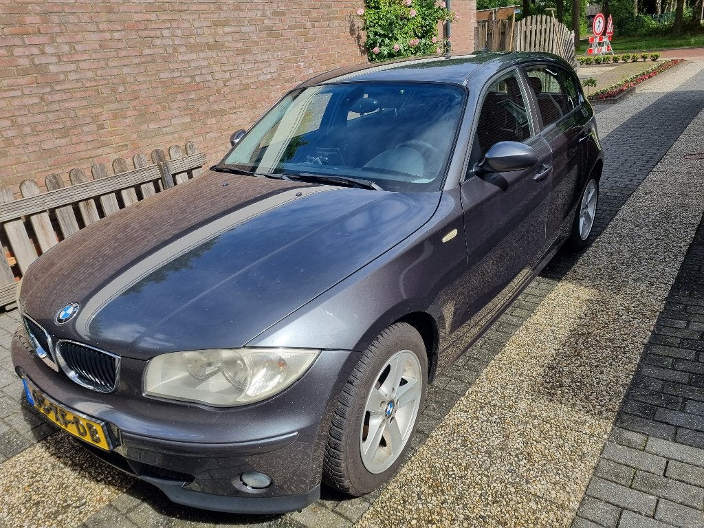 BMW 1-Serie 2.0 118I 2007 Grijs, met nieuwe Apk, Auto's, BMW, 1-Serie, 1995 cc, 4 cilinders, 129 pk