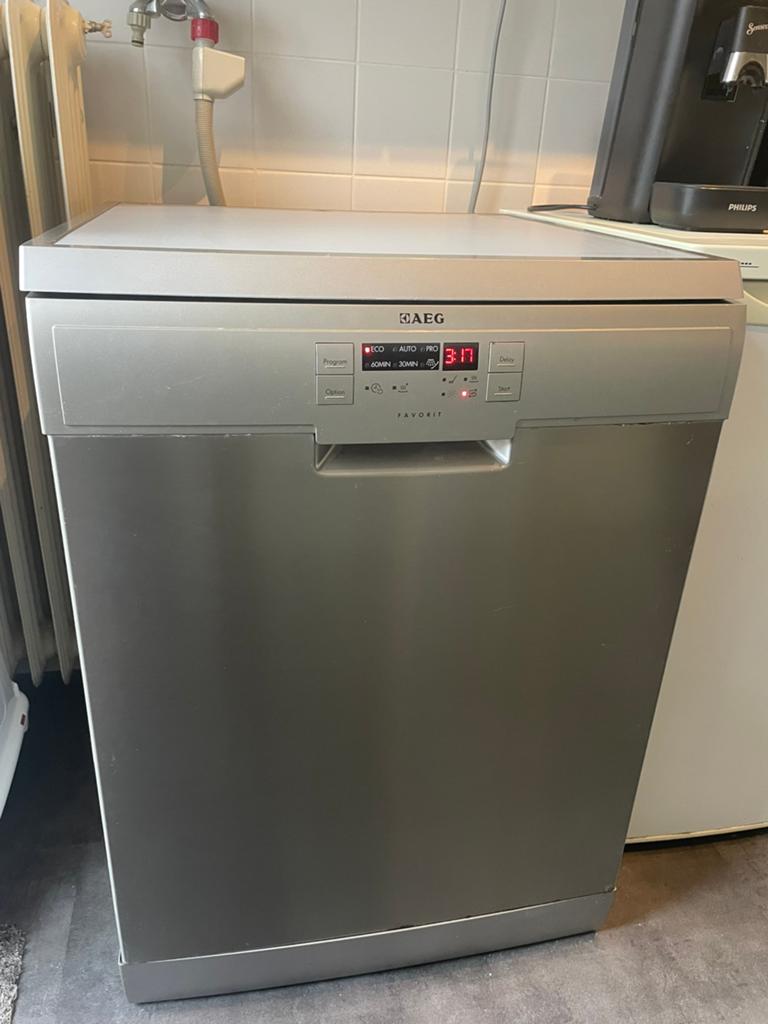 AEG vrijstaande vaatwasser, Witgoed en Apparatuur, Vaatwasmachines, Ophalen, Gebruikt, Vrijstaand, Minder dan 85 cm